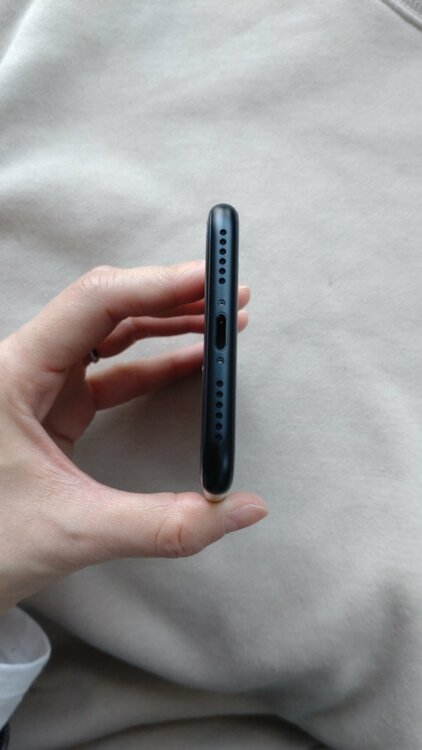 iPhoneSE(第3世代) （スマホ）の商品画像 - 査定依頼日：2026年2月14日 - 最高査定価格：35,000円