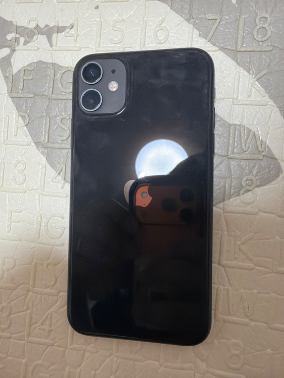 iPhone iPhone11 128GB SIMフリー（スマホ）の商品画像 - 査定依頼日：2026年5月25日 - 最高査定価格：100,000円