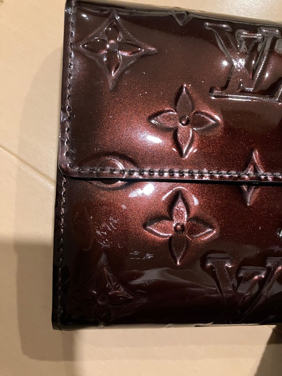 ヴェルニ　長財布（ブランド財布・小物）の商品画像 - 査定依頼日：2025年11月18日 - 最高査定価格：11,000円