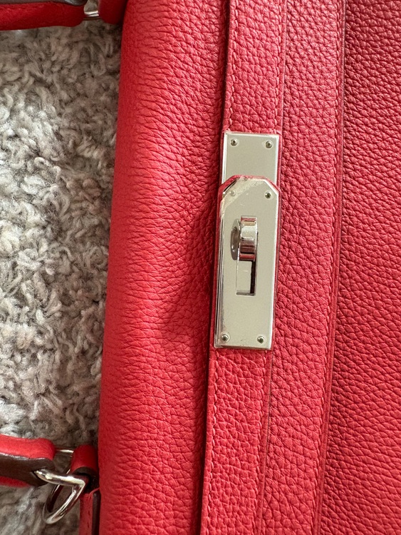 ケリー28（ブランドバッグ）の商品画像 - 査定依頼日：2025年10月22日 - 最高査定価格：1,650,000円