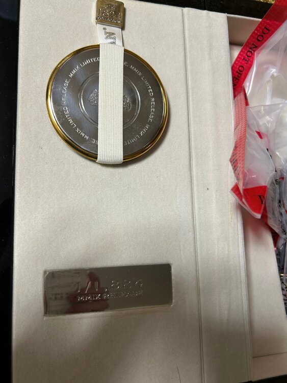  ザ・マッカラン 1824 コレクション MMIX リミテッドリリース （お酒）の商品画像 - 査定依頼日：2025年5月6日 - 最高査定価格：390,000円