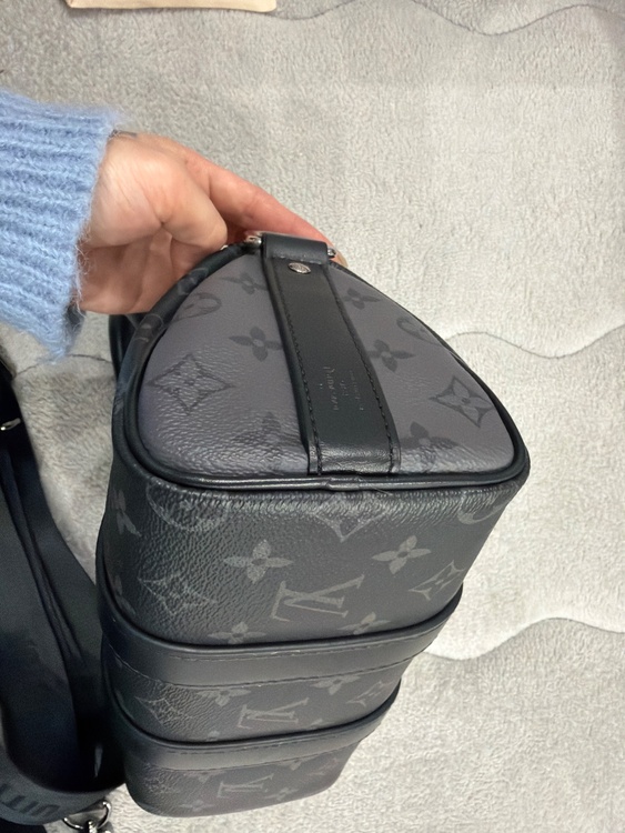 モノグラム・エクリプス キーポル・バンドリエール（ブランドバッグ）の商品画像 - 査定依頼日：2026年2月1日 - 最高査定価格：240,000円