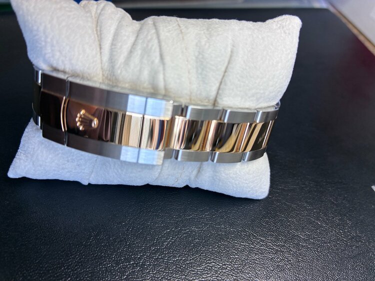 デイトジャスト18KYGロレゾール　フルーテッドモチーフ　オイスターブレス（高級時計）の商品画像 - 査定依頼日：2026年2月27日 - 最高査定価格：2,070,000円