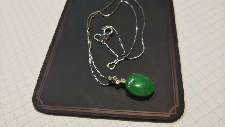 指輪,ヒスイペンダントプラチナチェーン（金・貴金属）の商品画像 - 査定依頼日：2024年1月5日 - 最高査定価格：100,000円