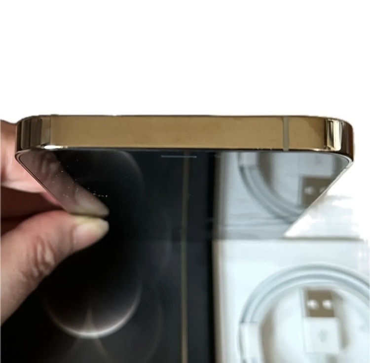 ３５６６９０１１２１３３０７７（スマホ）の商品画像 - 査定依頼日：2026年4月17日 - 最高査定価格：40,000円