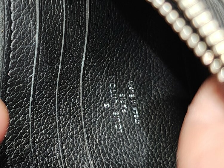 ポシェットロックミーチェーンショルダー（ブランドバッグ）の商品画像 - 査定依頼日：2026年4月9日 - 最高査定価格：130,000円