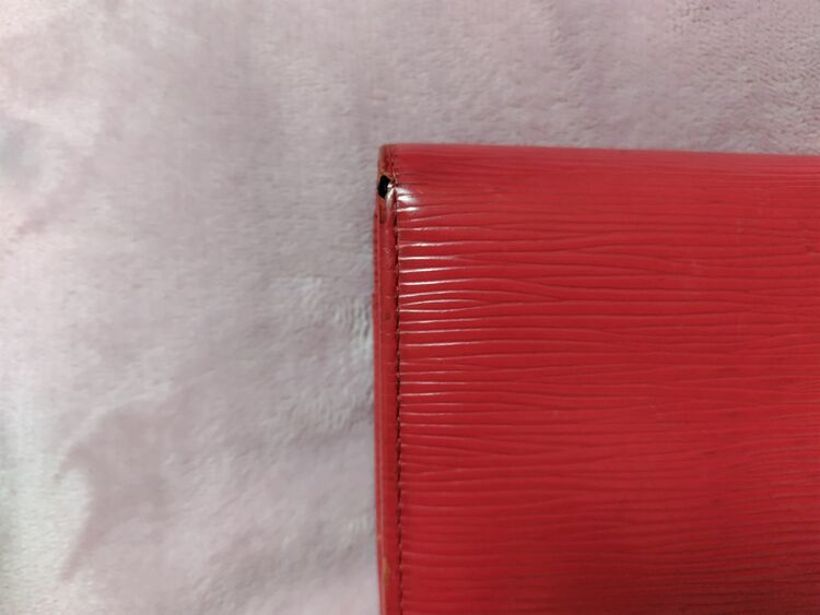 エピ　長財布（ブランド財布・小物）の商品画像 - 査定依頼日：2025年7月5日 - 最高査定価格：2,000円