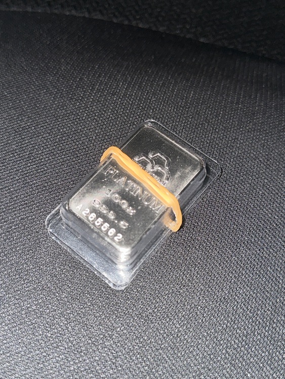 A265562（金・貴金属）の商品画像 - 査定依頼日：2025年10月7日 - 最高査定価格：877,000円