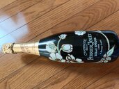 シャンパン ペリエ・ジュエ （お酒）の商品画像 - 査定依頼日：2026年2月16日 - 最高査定価格：16,000円