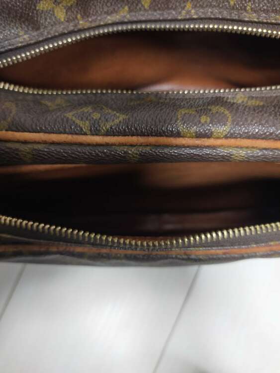 ルイヴィトン モノグラム （ブランドバッグ）の商品画像 - 査定依頼日：2025年4月10日 - 最高査定価格：25,000円