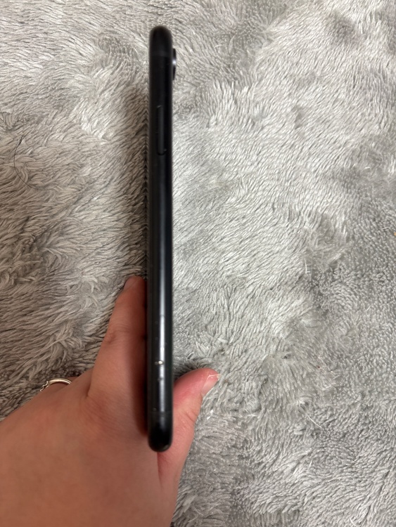iPhoneXR 64GB SIMフリー（スマホ）の商品画像 - 査定依頼日：2026年5月13日 - 最高査定価格：15,000円