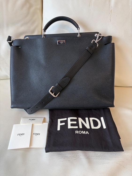 フェンディ（ブランドバッグ）の商品画像 - 査定依頼日：2026年6月25日 - 最高査定価格：150,000円