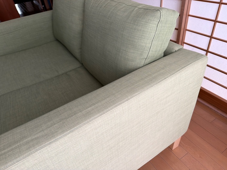 ソファ　IKEA KARLSTAD カルルスターだ2人掛けコンパクトソファ（家具・寝具）の商品画像 - 査定依頼日：2026年4月19日 - 最高査定価格：5,000円