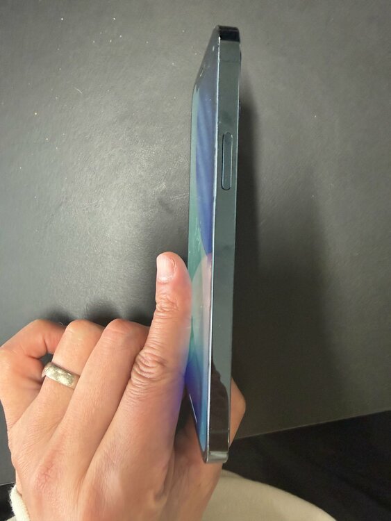 iPhone 12 Pro 256GB Softbank（スマホ）の商品画像 - 査定依頼日：2026年3月13日 - 最高査定価格：35,000円