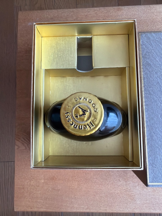 Hennessy cognac xo（お酒）の商品画像 - 査定依頼日：2026年5月18日 - 最高査定価格：18,500円