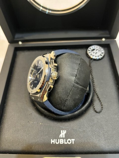 ウブロ クラシックフュージョン 521.NX.7170.Ｌ（高級時計）の商品画像 - 査定依頼日：2025年4月20日 - 最高査定価格：700,000円