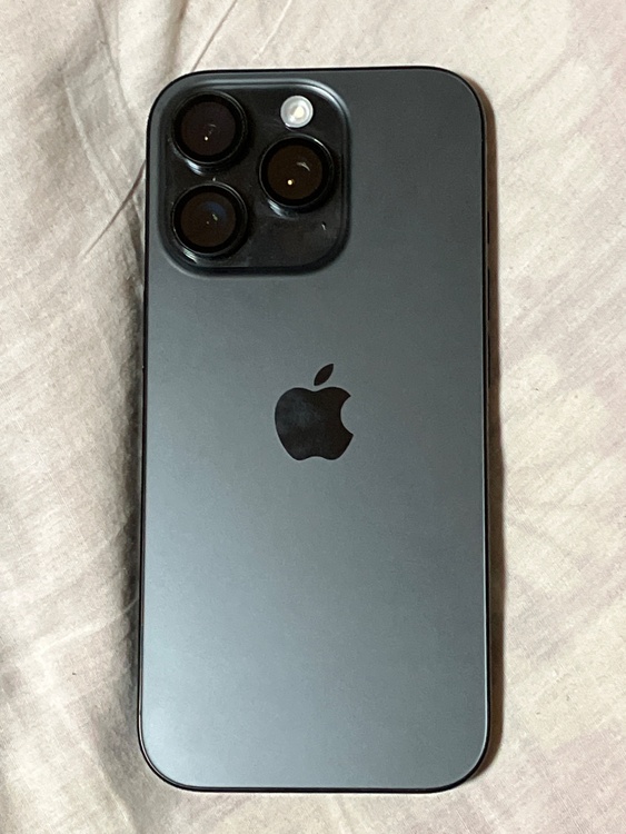 iPhone16Pro128GB（スマホ）の商品画像 - 査定依頼日：2026年3月24日 - 最高査定価格：103,000円