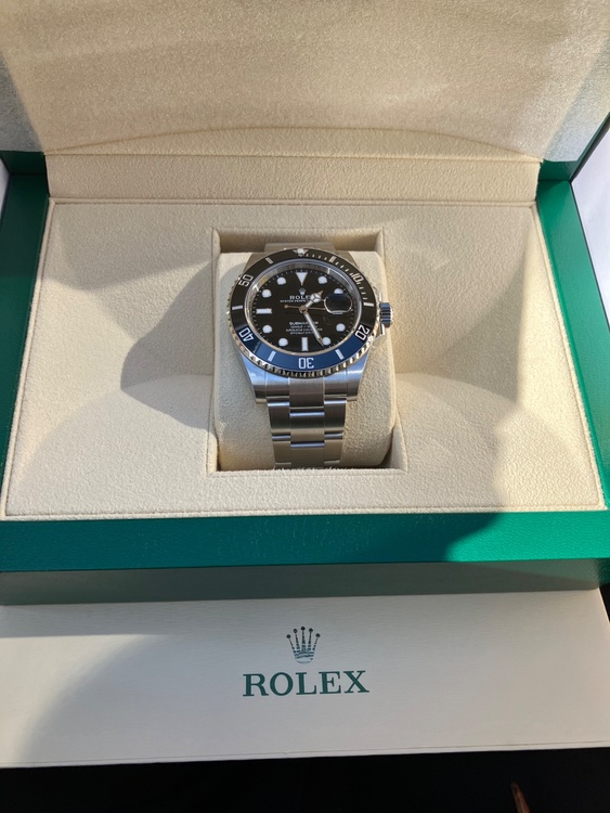 サブマリーナデイト（高級時計）の商品画像 - 査定依頼日：2026年2月17日 - 最高査定価格：2,300,000円