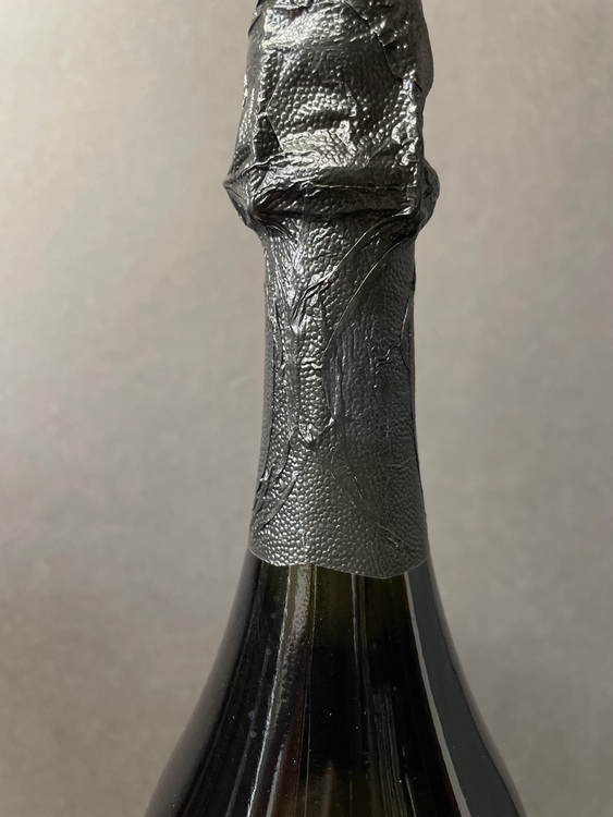 ドンペリルミナス並行（お酒）の商品画像 - 査定依頼日：2025年9月18日 - 最高査定価格：16,000円