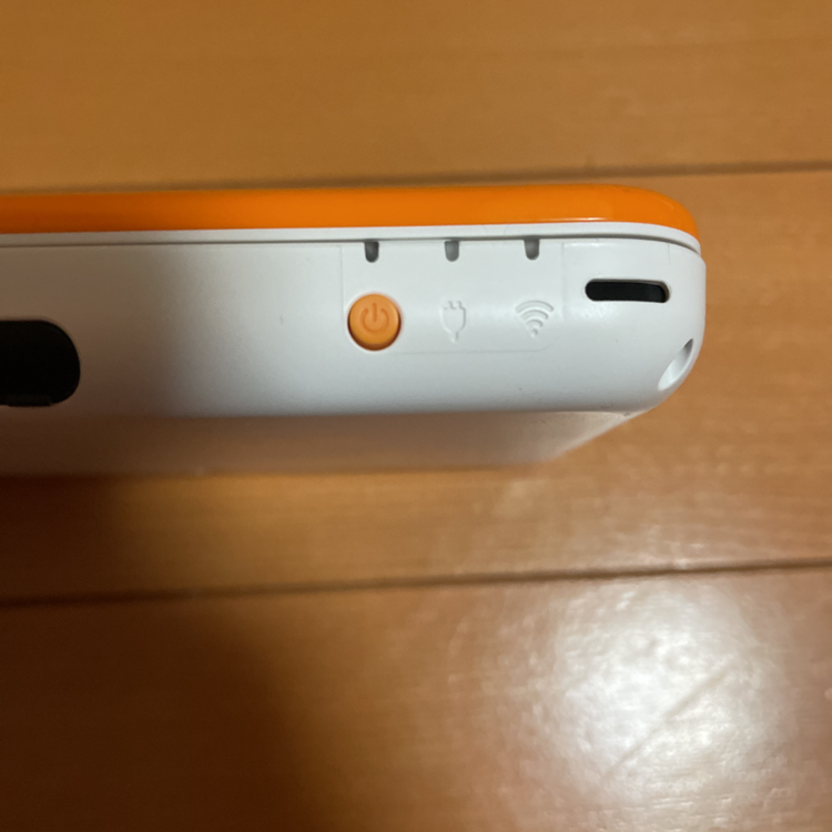 ニンテンドー2DS （ゲーム機本体・ゲームソフト）の商品画像 - 査定依頼日：2022年9月22日 - 最高査定価格：10,000円