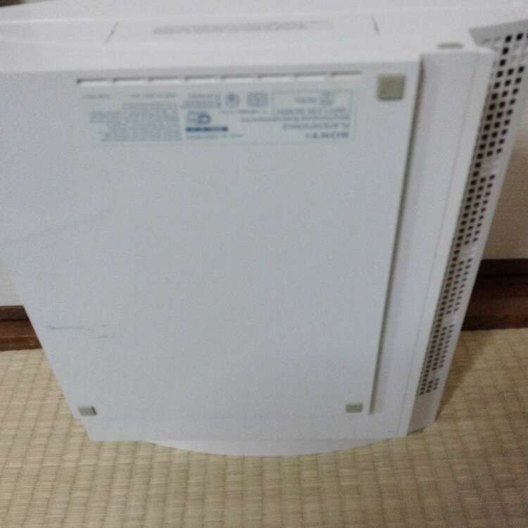 PS3本体(初期型)（ゲーム機本体・ゲームソフト）の商品画像 - 査定依頼日：2024年1月17日 - 最高査定価格：3,500円