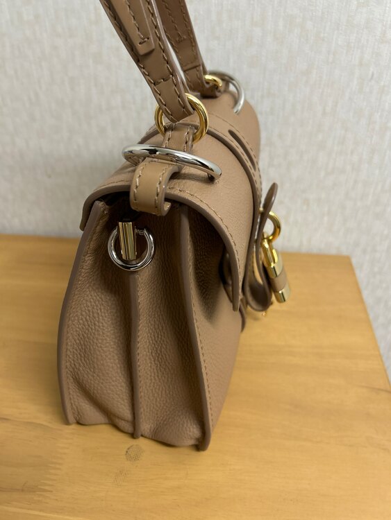 アビー（ブランドバッグ）の商品画像 - 査定依頼日：2025年4月17日 - 最高査定価格：20,000円