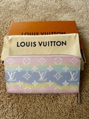 ルイヴィトン　エスカルジッピーウォレット(ピンク)（ブランド財布・小物）の商品画像 - 査定依頼日：2022年10月29日