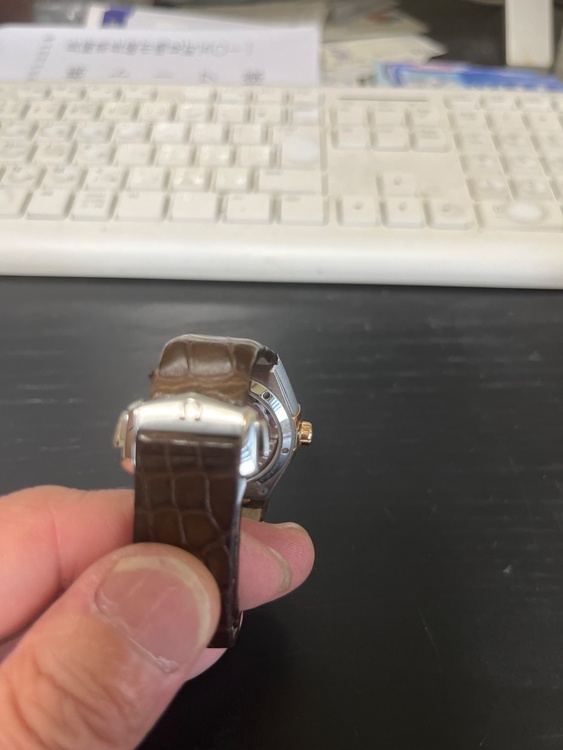 オメガ コンステーション 131.28.36.20.63.00（高級時計）の商品画像 - 査定依頼日：2026年3月27日 - 最高査定価格：1,000,000円