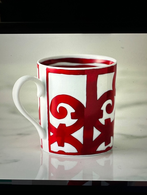 HERMES マグカップ300mlバルコン・デュ・ガダルキヴィール011031P（食器）の商品画像 - 査定依頼日：2026年3月3日 - 最高査定価格：100,000円