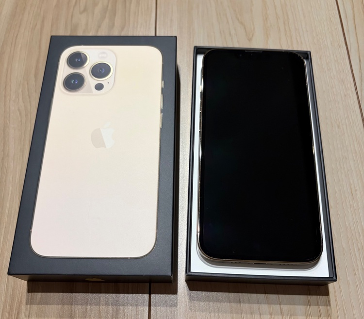 iPhone13pro（スマホ）の商品画像 - 査定依頼日：2026年4月21日 - 最高査定価格：46,000円