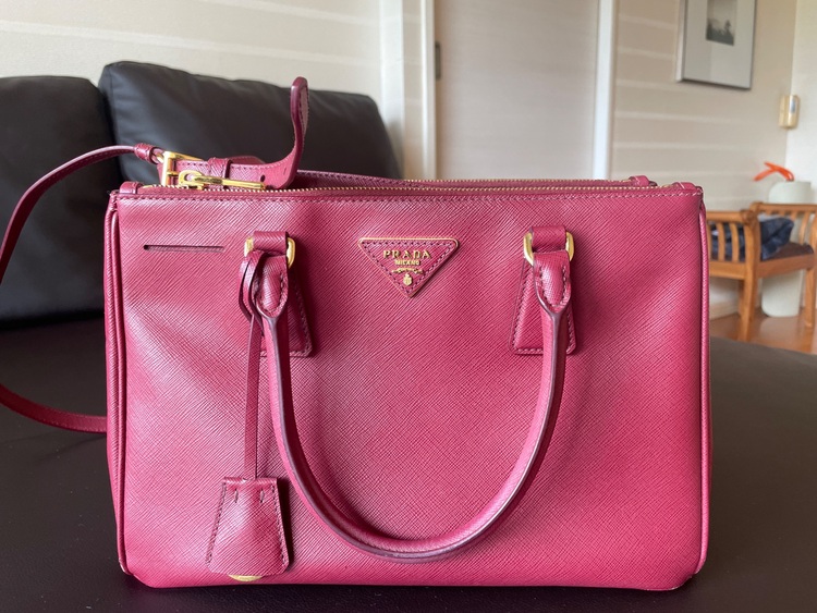 プラダ  （ブランドバッグ）の商品画像 - 査定依頼日：2025年9月10日 - 最高査定価格：80,000円