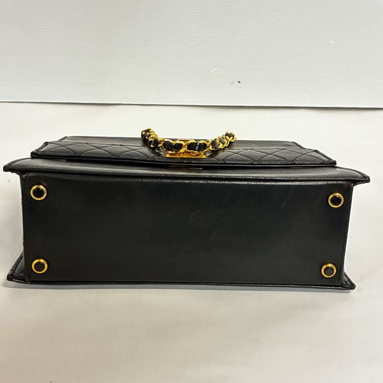 チェーンショルダーバッグ（ブランドバッグ）の商品画像 - 査定依頼日：2026年4月23日 - 最高査定価格：210,000円