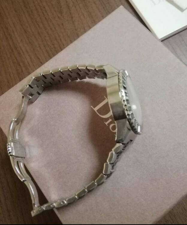 ChristianDior　クリスタル　ダイヤモンドベゼル　クロノグラフ　腕時計（高級時計）の商品画像 - 査定依頼日：2025年5月31日 - 最高査定価格：70,000円