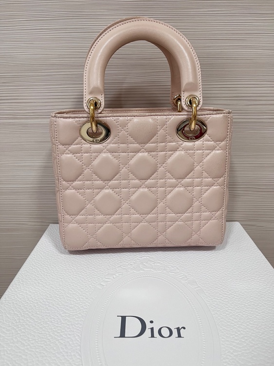 ディオール  （ブランドバッグ）の商品画像 - 査定依頼日：2026年1月6日 - 最高査定価格：320,000円