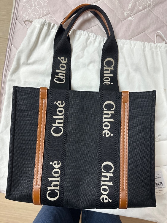 クロエリネン製WOODYウッディトートバッグ（ブランドバッグ）の商品画像 - 査定依頼日：2025年8月31日 - 最高査定価格：60,000円