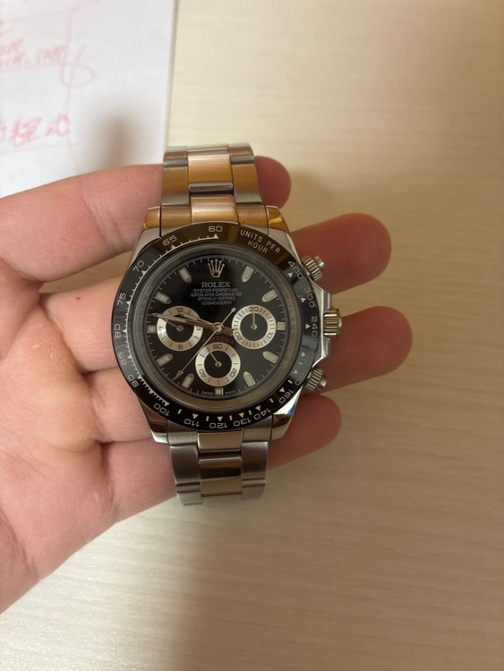 ロレックス その他 コスモグラフ デイトナ」のRef.116500LN（高級時計）の商品画像 - 査定依頼日：2026年2月8日 - 最高査定価格：4,300,000円