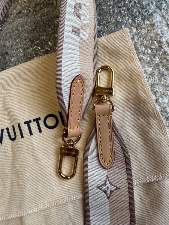 ネバーフルBBに付属のショルダーストラップです。（ブランド財布・小物）の商品画像 - 査定依頼日：2025年8月25日 - 最高査定価格：30,000円