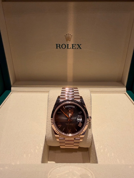 エバーローズゴールド、スレートオンブレ文字盤（高級時計）の商品画像 - 査定依頼日：2026年1月4日 - 最高査定価格：9,150,000円