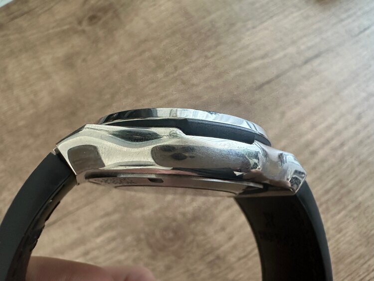 ウブロ クラシックフュージョン （高級時計）の商品画像 - 査定依頼日：2025年5月4日 - 最高査定価格：700,000円