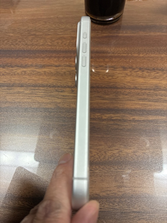 iPhone 17 Pro Max 1TB docomo（スマホ）の商品画像 - 査定依頼日：2026年4月12日 - 最高査定価格：219,000円