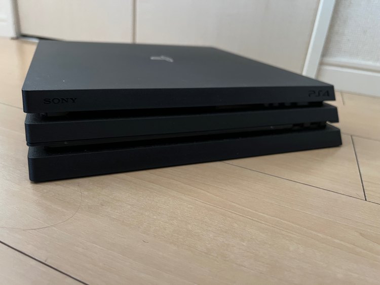 CUH-7200B PS4Pro 1TB（ゲーム機本体・ゲームソフト）の商品画像 - 査定依頼日：2023年10月31日 - 最高査定価格：15,000円
