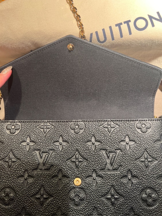 ポシェットフェリシー（ブランドバッグ）の商品画像 - 査定依頼日：2025年6月23日 - 最高査定価格：170,000円