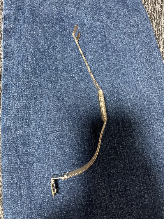 パテックフィリップ ゴンドーロ 3528/（高級時計）の商品画像 - 査定依頼日：2025年8月22日 - 最高査定価格：1,380,000円