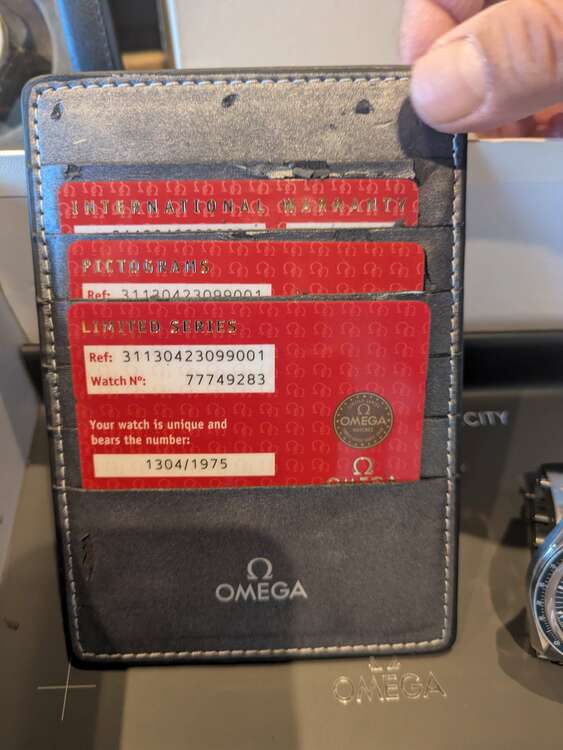 スピードマスター（高級時計）の商品画像 - 査定依頼日：2025年3月19日 - 最高査定価格：2,000,000円