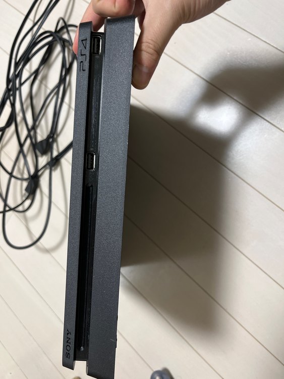 PlayStation4 CUH2100B（ゲーム機本体・ゲームソフト）の商品画像 - 査定依頼日：2023年3月20日 - 最高査定価格：6,000円