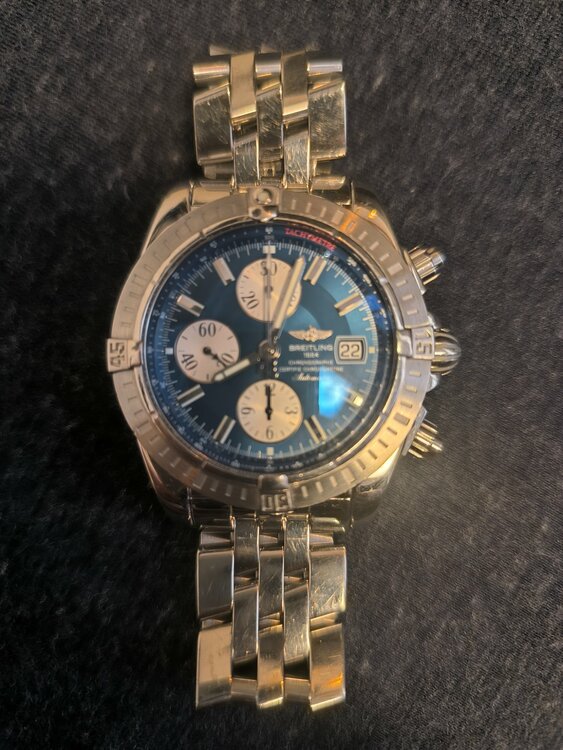ブライトリング クロノマット A156C45PA（高級時計）の商品画像 - 査定依頼日：2026年3月8日 - 最高査定価格：300,000円