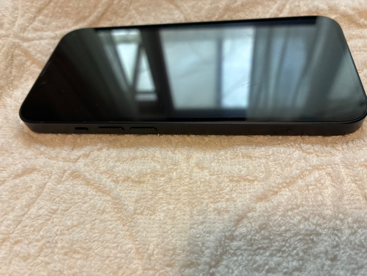 iPhone13 128G （スマホ）の商品画像 - 査定依頼日：2026年5月16日 - 最高査定価格：36,000円