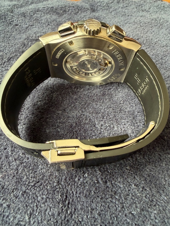 クラシックフュージョンクロノグラフチタニウム（高級時計）の商品画像 - 査定依頼日：2025年12月22日 - 最高査定価格：730,000円