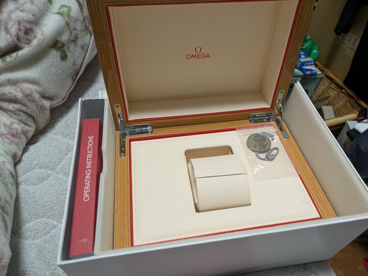 オメガ スピードマスター （高級時計）の商品画像 - 査定依頼日：2025年12月15日 - 最高査定価格：470,000円