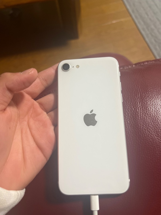 iPhone SE (第 3 世代) 128GB SIMフリー（スマホ）の商品画像 - 査定依頼日：2025年11月25日 - 最高査定価格：31,000円
